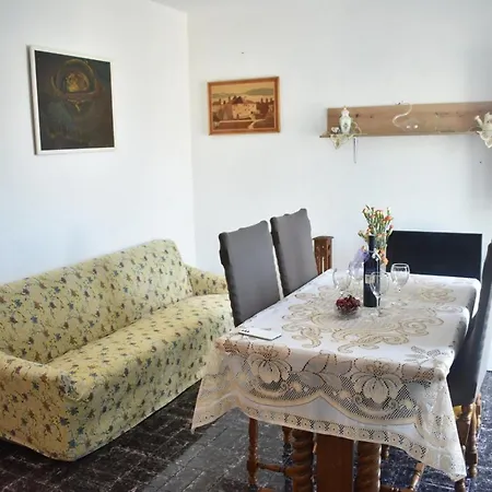 In With Terrace, Air Conditioning, Wifi, Washing Machine Слатине